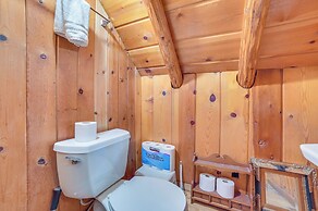 Michigan Cabin Retreat: 5 Mi to Sturgeon Bay Beach