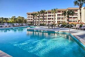 Hilton Head Condo w/ Private Balcony & Pool Access