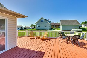 Quaint Howells Retreat - Steps From Main Street!