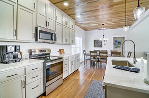 Dale Hollow Cottage w/ Covered Porch & Lake Views!