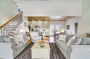 Dale Hollow Cottage w/ Covered Porch & Lake Views!