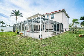 Hot Tub + Fire Pit: Spacious Cape Coral Oasis!