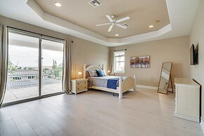 Hot Tub + Fire Pit: Spacious Cape Coral Oasis!