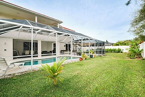 Hot Tub + Fire Pit: Spacious Cape Coral Oasis!