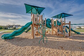 Davenport Home w/ Pool Access, Near Disney!