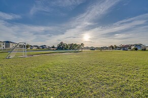 Davenport Home w/ Pool Access, Near Disney!