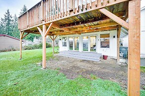 Stylish Bellingham Home w/ Lake + Mountain Views!
