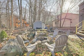 Fire Pit, Pool & Beach Access: Tobyhanna Home!