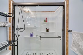 Fire Pit, Pool & Beach Access: Tobyhanna Home!