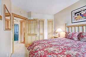 Tx202 Taylors Crossing 1 Bedroom Condo by RedAwning