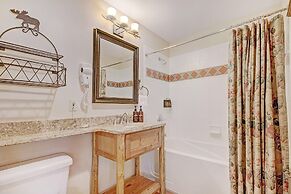 Tx202 Taylors Crossing 1 Bedroom Condo by RedAwning