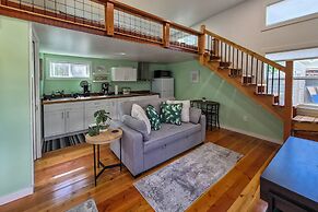 Pacheco/martinez Studio: 22 Mi to Dtwn Oakland!