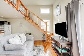 Pacheco/martinez Studio: 22 Mi to Dtwn Oakland!
