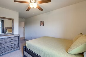 12 Mi to Beach: Texas Gulf Coast Home w/ Fire Pit