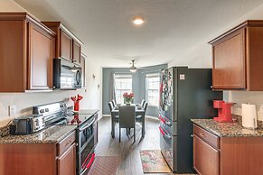 12 Mi to Beach: Texas Gulf Coast Home w/ Fire Pit