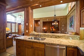 4416 - Two Bedroom Deluxe Creekside Condominiums 2 Condo by RedAwning