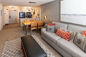 2204 - Two Bedroom Deluxe Eagle Springs East 2 Condo by RedAwning