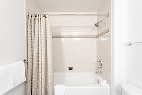 1404 - Two Bedroom Standard Eagle Springs West 2 Condo by RedAwning