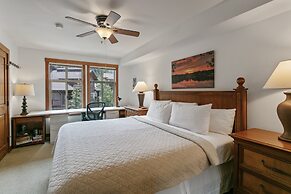 1404 - Two Bedroom Standard Eagle Springs West 2 Condo by RedAwning