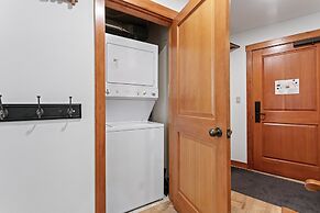 1404 - Two Bedroom Standard Eagle Springs West 2 Condo by RedAwning