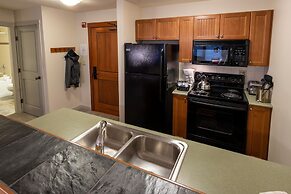 2214 - Two Bedroom Standard Eagle Springs East 2 Condo by RedAwning