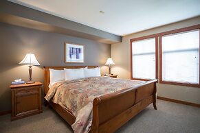 1201 - Two Bedroom Standard Eagle Springs West 2 Condo by RedAwning