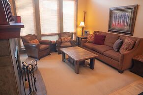 7401- Three Bedroom + Loft + Den Deluxe Crossings Townhomes 3 Condo by