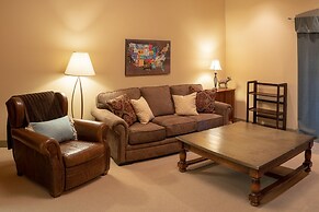 7401- Three Bedroom + Loft + Den Deluxe Crossings Townhomes 3 Condo by