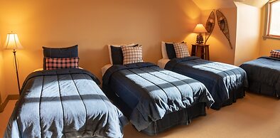 7401- Three Bedroom + Loft + Den Deluxe Crossings Townhomes 3 Condo by