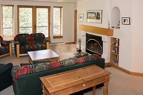 4312 - Two Bedroom Deluxe Creekside Condominiums 2 Condo by RedAwning