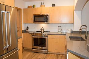 4312 - Two Bedroom Deluxe Creekside Condominiums 2 Condo by RedAwning