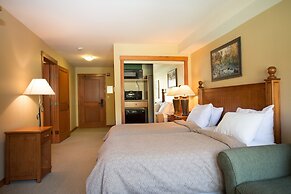 2211 - Two Bedroom Standard Eagle Springs East 2 Condo by RedAwning