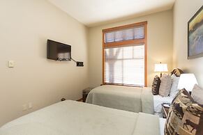 2403 - Two Bedroom Deluxe Eagle Springs East 2 Condo by RedAwning