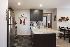 2403 - Two Bedroom Deluxe Eagle Springs East 2 Condo by RedAwning