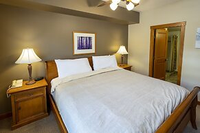 1102 - Two Bedroom Standard Eagle Springs West 2 Condo by RedAwning