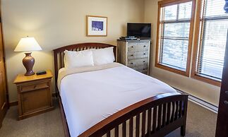 1102 - Two Bedroom Standard Eagle Springs West 2 Condo by RedAwning