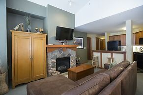 2310 - Two Bedroom Standard Eagle Springs East 2 Condo by RedAwning