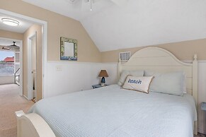 North Beach Village 6325 3 Bedroom Home by RedAwning