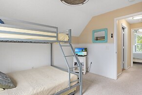 North Beach Village 6325 3 Bedroom Home by RedAwning