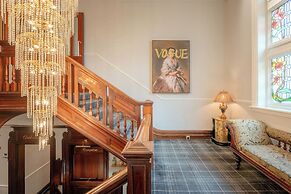 Springbank Manor