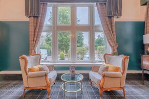 Springbank Manor