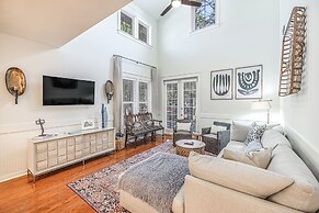 1299 Laurel Grove 3 Bedroom Home by RedAwning