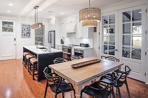 1299 Laurel Grove 3 Bedroom Home by RedAwning