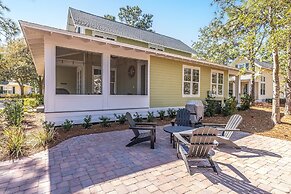 1299 Laurel Grove 3 Bedroom Home by RedAwning