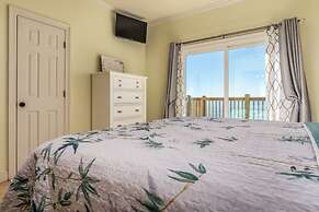 Just Beachy - 103 Tecumseh 4 Bedroom Home by RedAwning