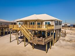 Just Beachy - 103 Tecumseh 4 Bedroom Home by RedAwning