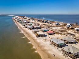 Just Beachy - 103 Tecumseh 4 Bedroom Home by RedAwning