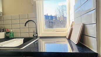 Impeccable 1 Bedroom Flat in Central London