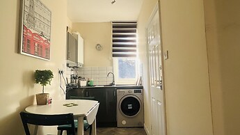 Impeccable 1 Bedroom Flat in Central London