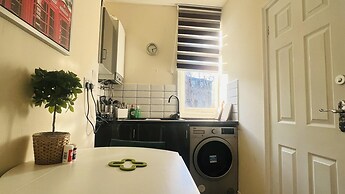 Impeccable 1 Bedroom Flat in Central London